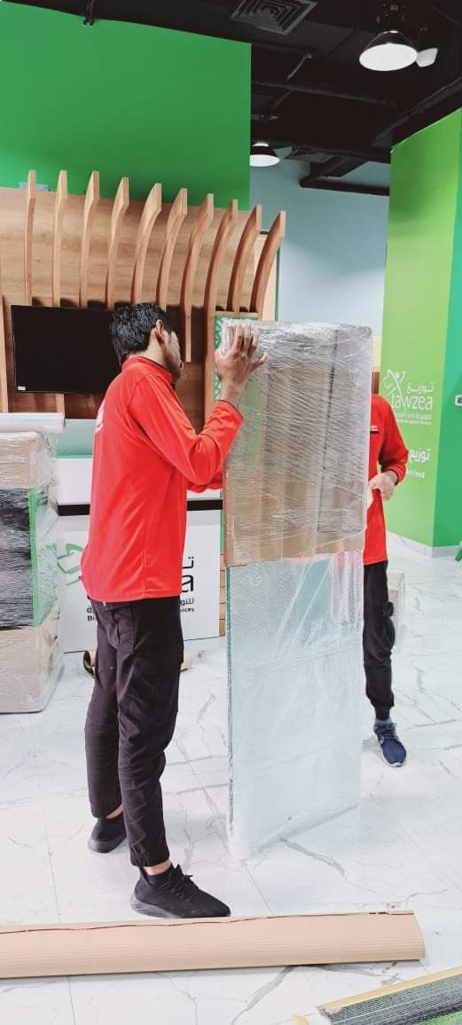 furniture removal services in dubai