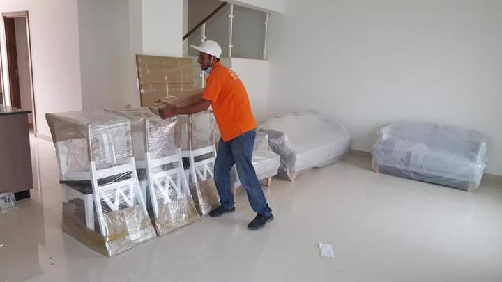 furniture removal services in dubai